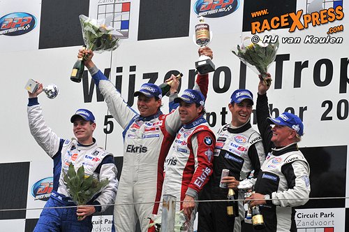 Podium GT4 race 3